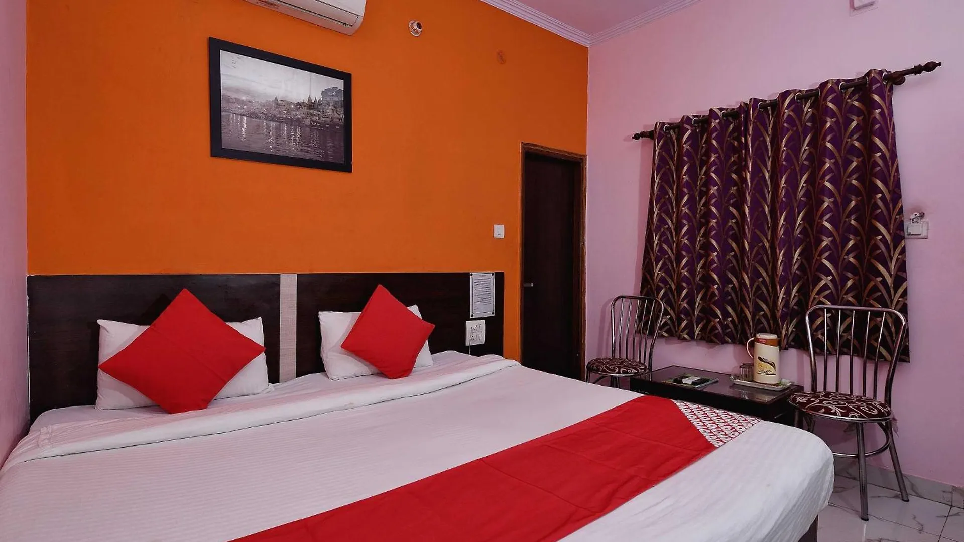 OYO 9928 Hotel Haveli Inn1 Varanasi 3*,